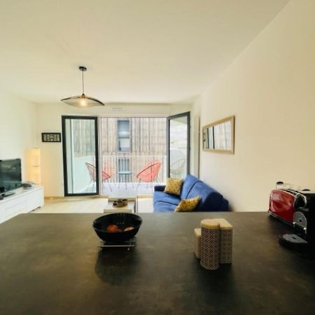 Апартаменты Charming New Flat With Balcony Ла-Рошель Экстерьер фото